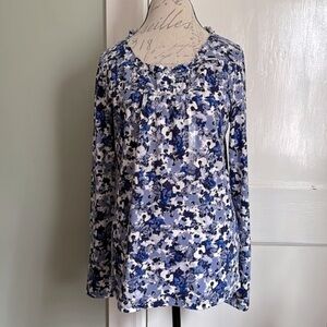 ANN TAYLOR LOFT Long Sleeve Blue and White Floral Top with Ruffled Neckline